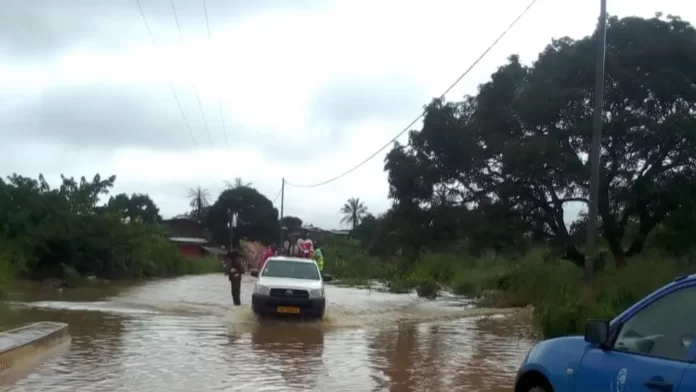 Medias241.com-GABON-Lambaréné: Les pluies diluviennes continuent de faire des victimes