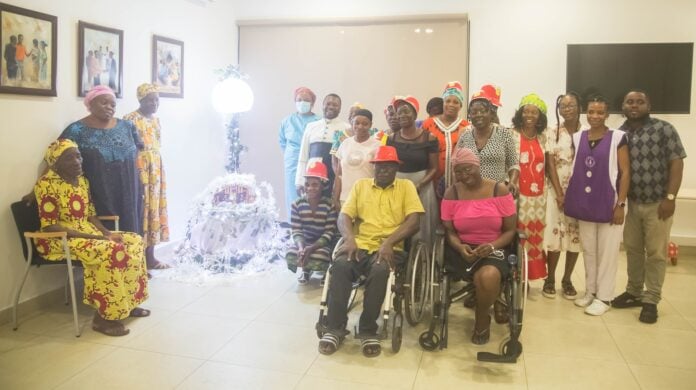 Medias241.com-GABON-Société : la Fondation Sylvia Bongo Ondimba célèbre Noël à la maison d’Alice